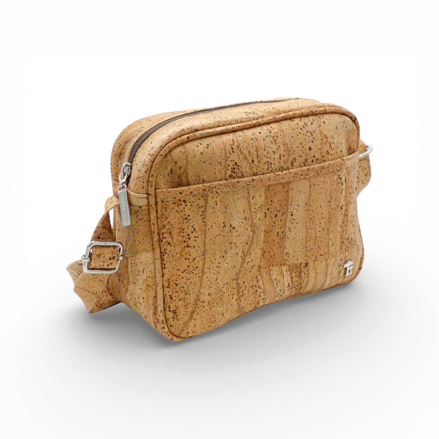 Sac bandoulière "City" en liège naturel avec poche avant, design résistant et imperméable de la marque Cork Design.